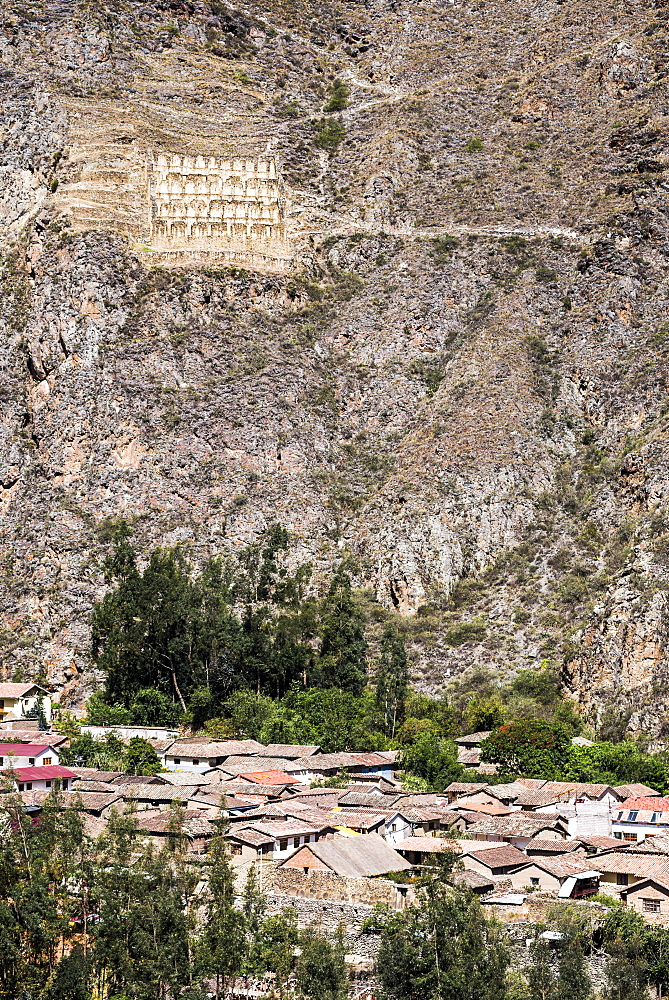 Pinkullyuna Inca Storehouses above Ollantaytambo, Sacred Valley of the Incas (Urubamba Valley), near Cusco, Peru, South America