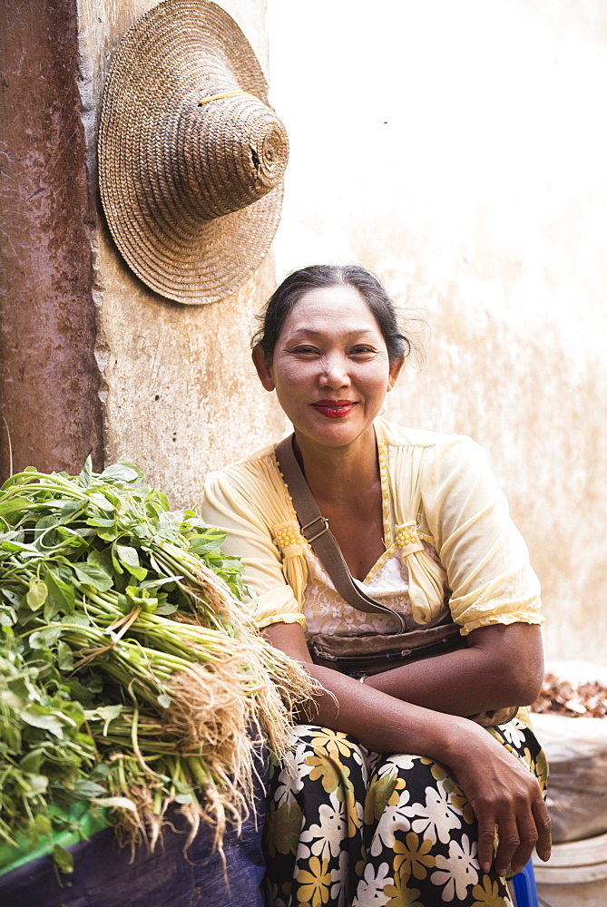 Portrait of a vendor at Pyin Oo Lwin Market, Myanmar (Burma), Asia