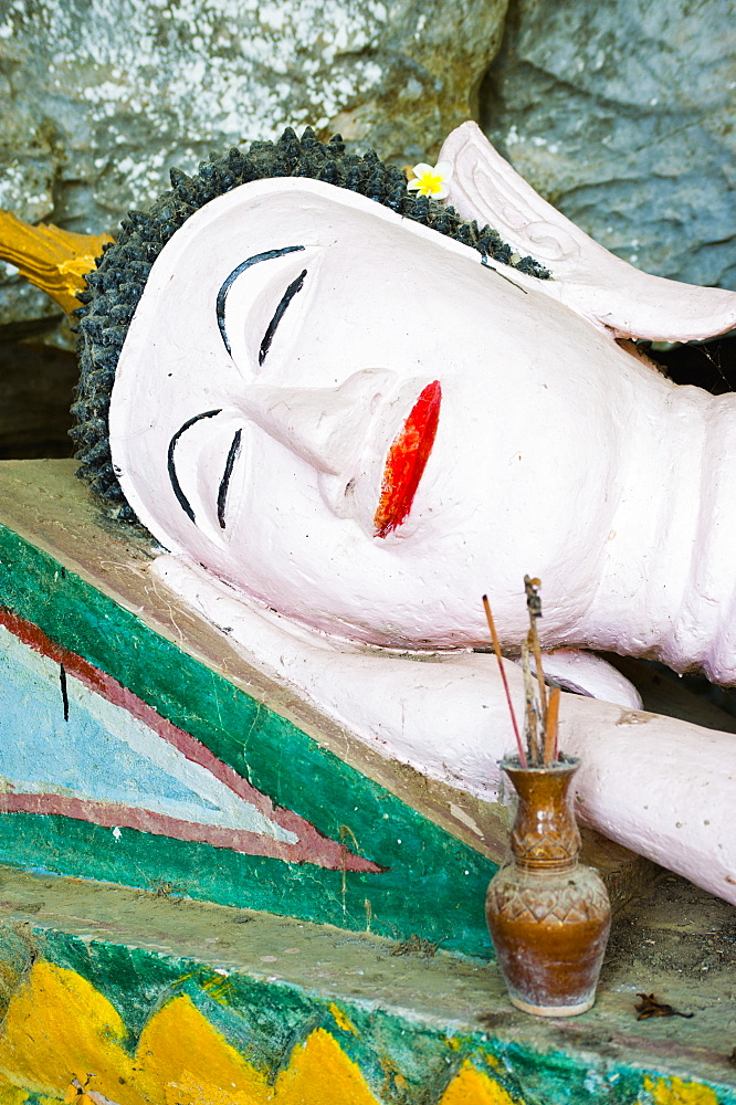 Buddha statue at Tham Sang Caves, Vang Vieng, Laos, Indochina, Southeast Asia, Asia