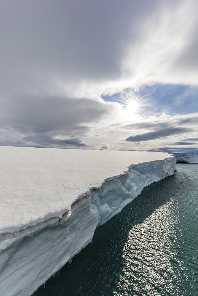 Glacier face at Negribreen, Eastern coast of Spitsbergen, an island in the Svalbard Archipelago, Arctic, Norway, Europe