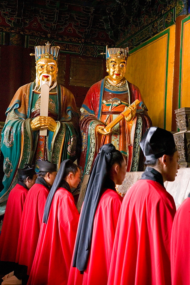 Taoist monks in Zhongyue temple, in Shaolin valley, Taoist Buddhist mountain, Song Shan, Henan province, China, Asia