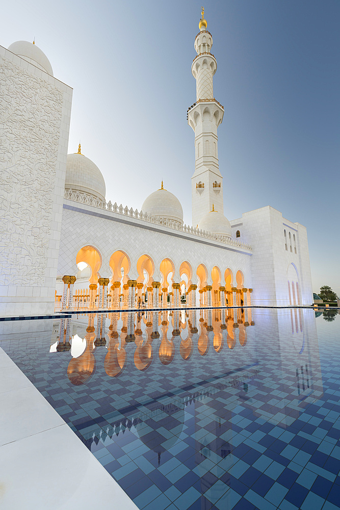 Sheikh Zayed Grand Mosque, Abu Dhabi, United Arab Emirates