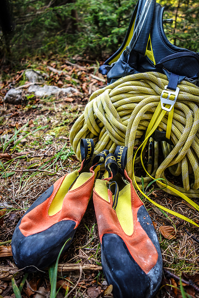 Climbing equipment at the foot of the wall - multi-pitch climbing on Leonhardstein, Bavarian Prealps