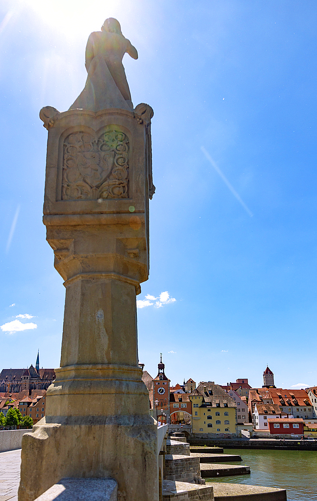 Regensburg, bank of the Danube, Stone Bridge, Bruckmandl, Brückturm