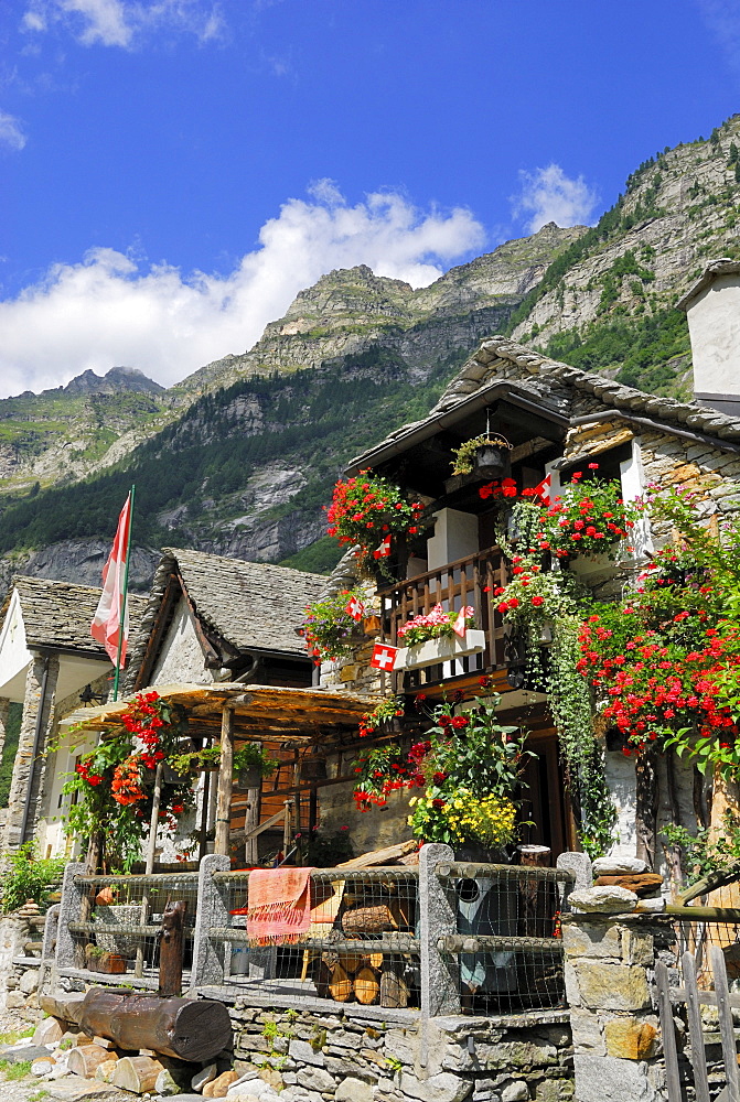 Rustici, Valle Verzasca, Ticino, Switzerland