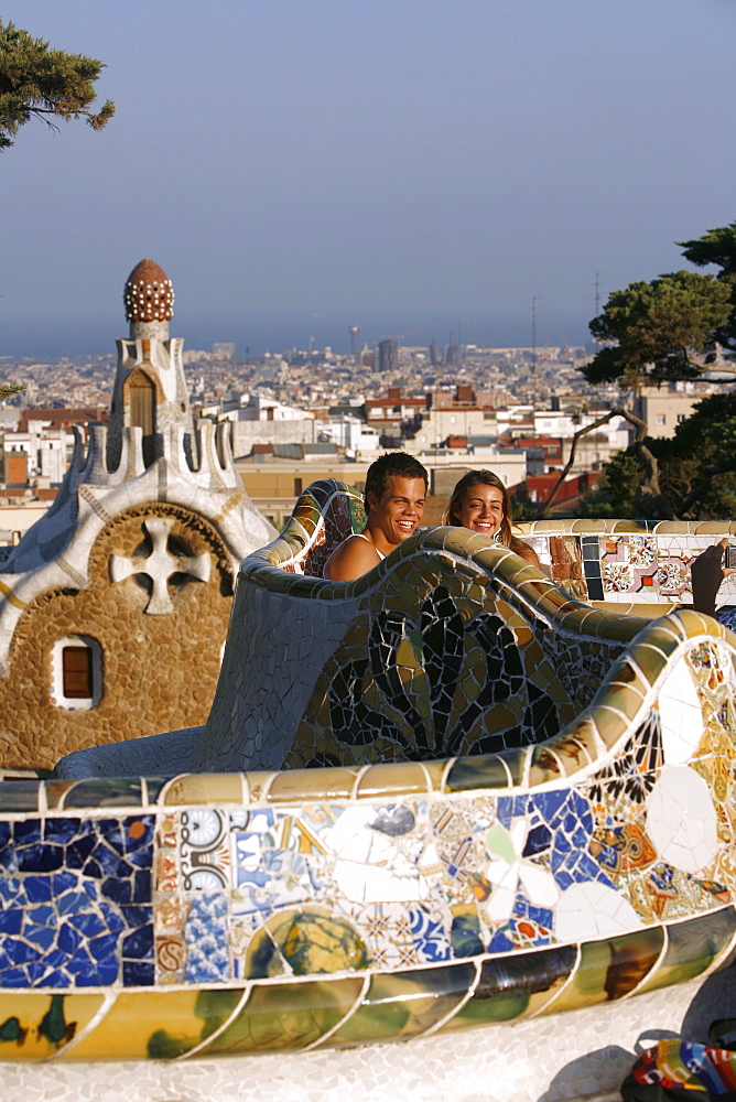 Serpentine bench, Antoni GaudâˆšÃ‰Â¬â‰ 's Parc Guell, Barcelona, Catalonia, Spain