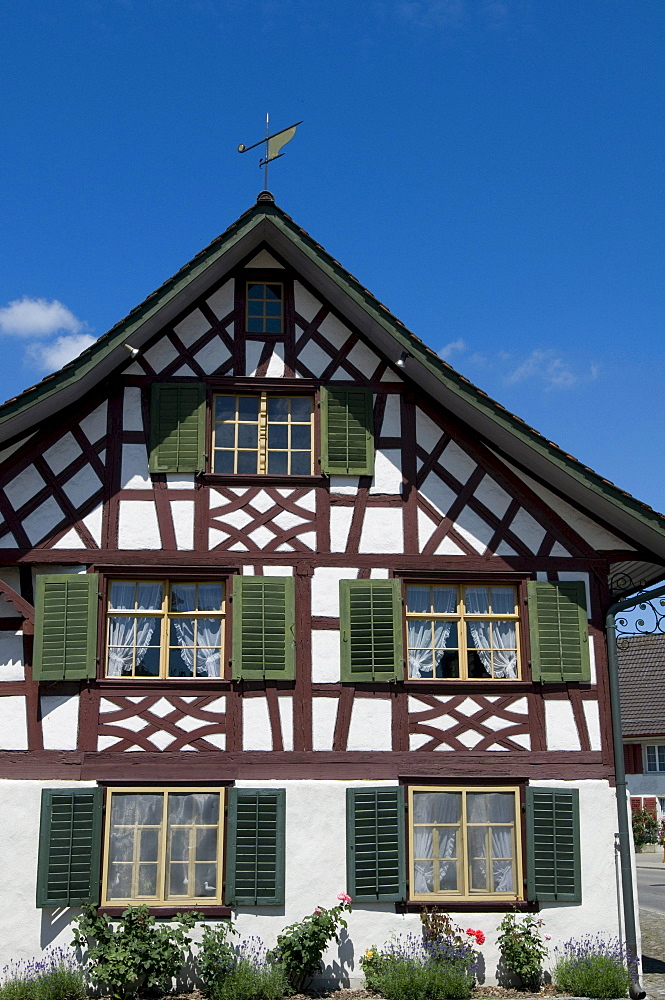 Restaurant Taverne Zum Schaefli, Owner and head chef Wolfgang Kuchler, Wigoltingen, Lake Constance, Switzerland