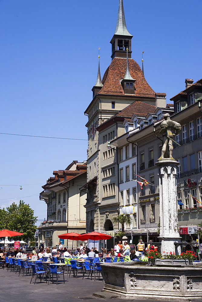 A street cafe at Kaefigturm, Prison Tower, Baerenplatz, Old City of Berne, Berne, Switzerland