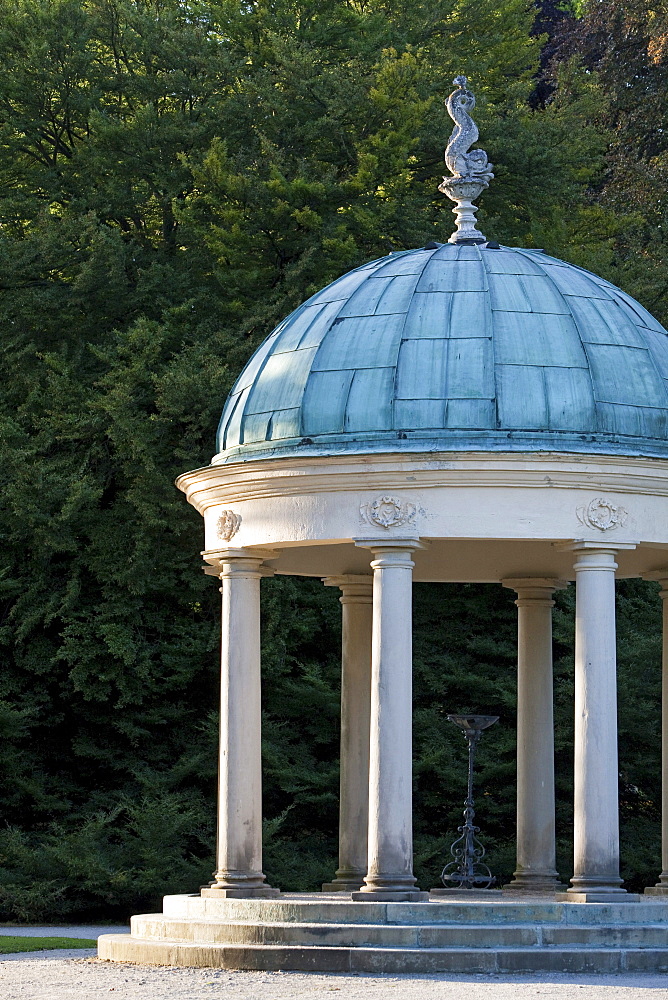 Strawberry temple, pavilion in Bad Pyrmont spa gardens, Bad Pyrmont, Hameln-Pyrmont, Lower Saxony, Northern Germany