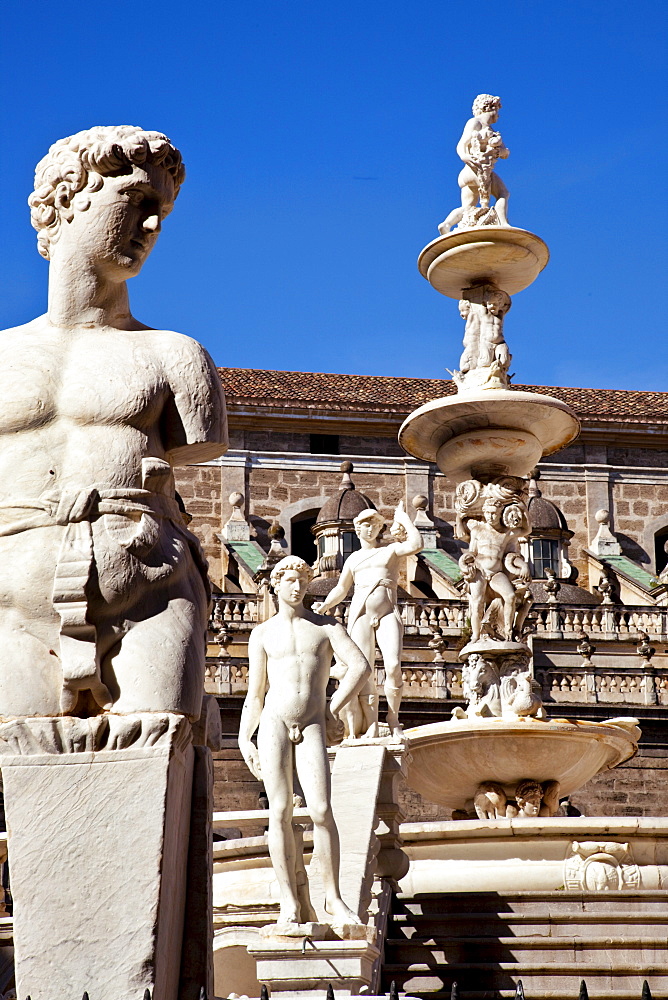 Fountain with statues, Piazza Pretoria, Palermo, Sicily, Italy