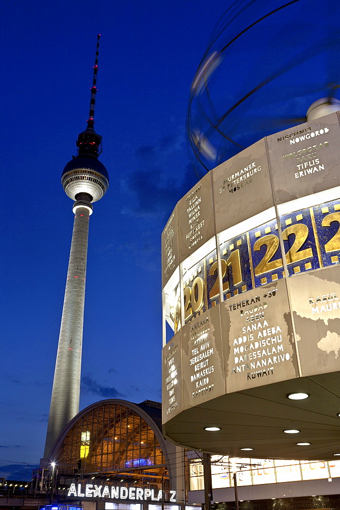 Berlin Fernsehturm and World Clock at night, Alexanderplatz, Berlin, Germany