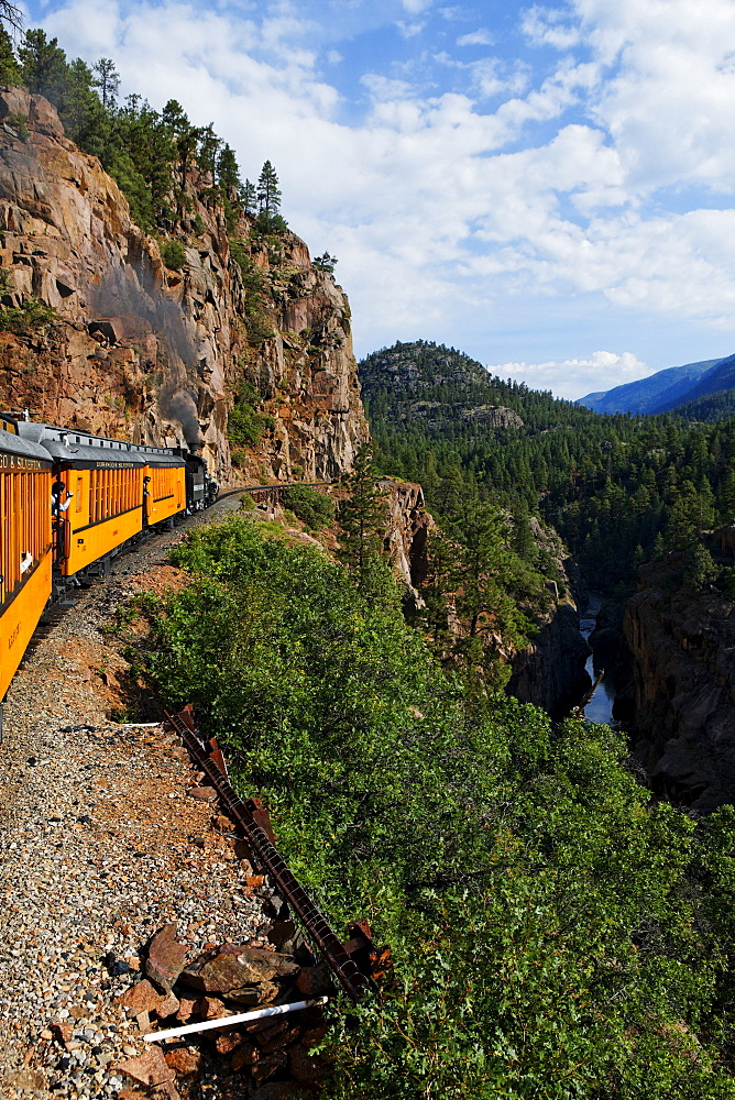 Durango-Silverton Narrow Gauge Railroad and Animas river, La Plata County, Colorado, USA, North America, America