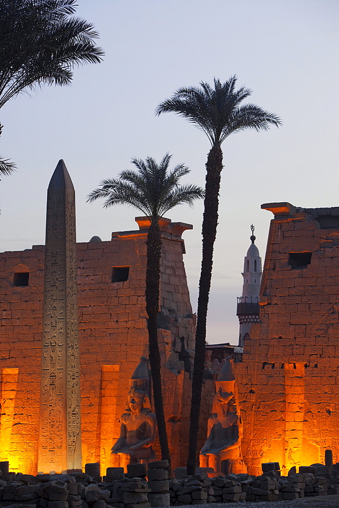 Entrance area of Luxor Temple in the evening light, Luxor (ancient Thebes), Luxor, Egypt, Africa