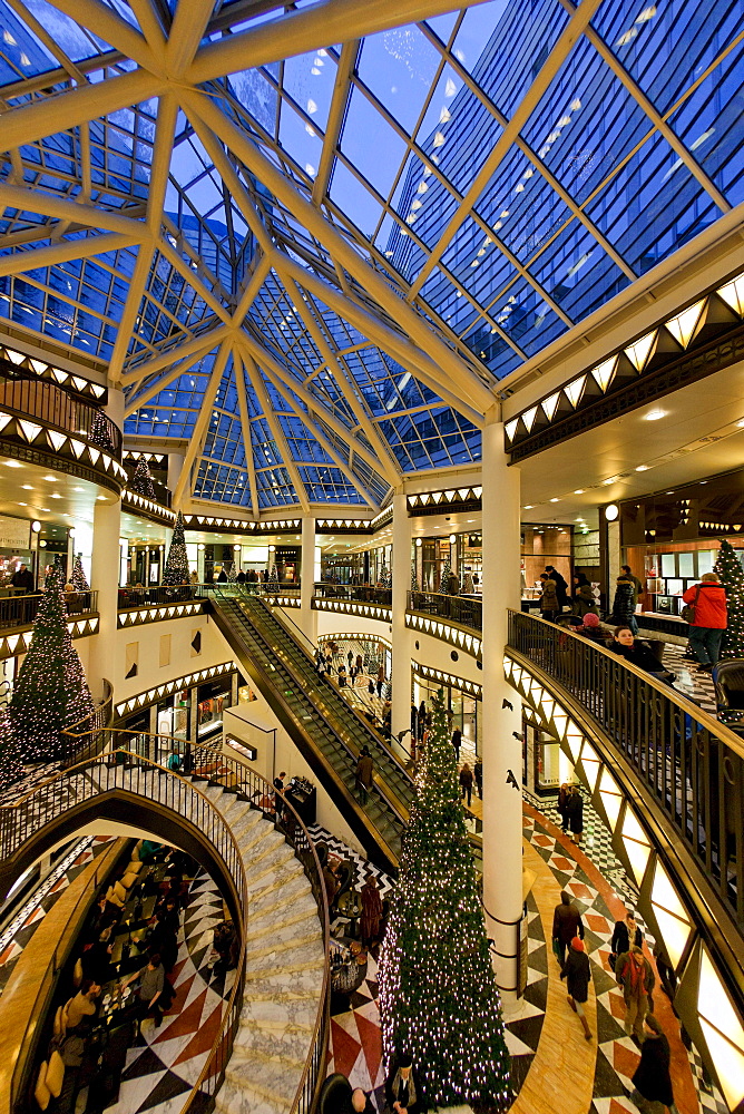 Interior design, Cristmas-shopping in Friedrich street, Berlin center, Berlin, Germany