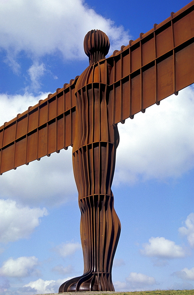 Statue under clouded sky, Angel of the North, Newcastle, Gateshead, England, Great Britain, Europe