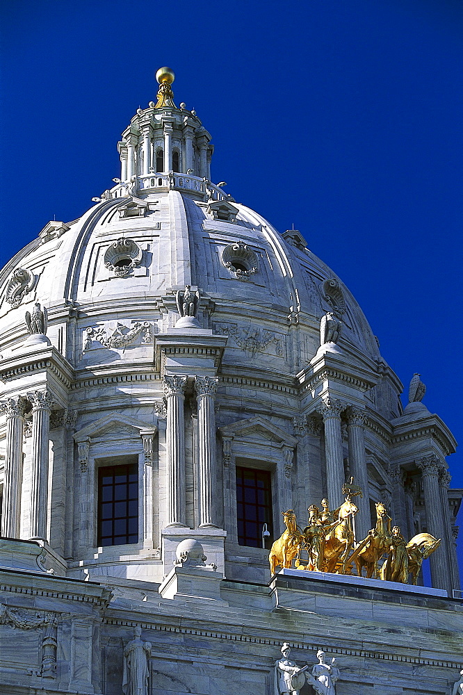 State Capitol St. Paul under blue sky, Twin Cities, Minneapolis, Minnesota, USA, America