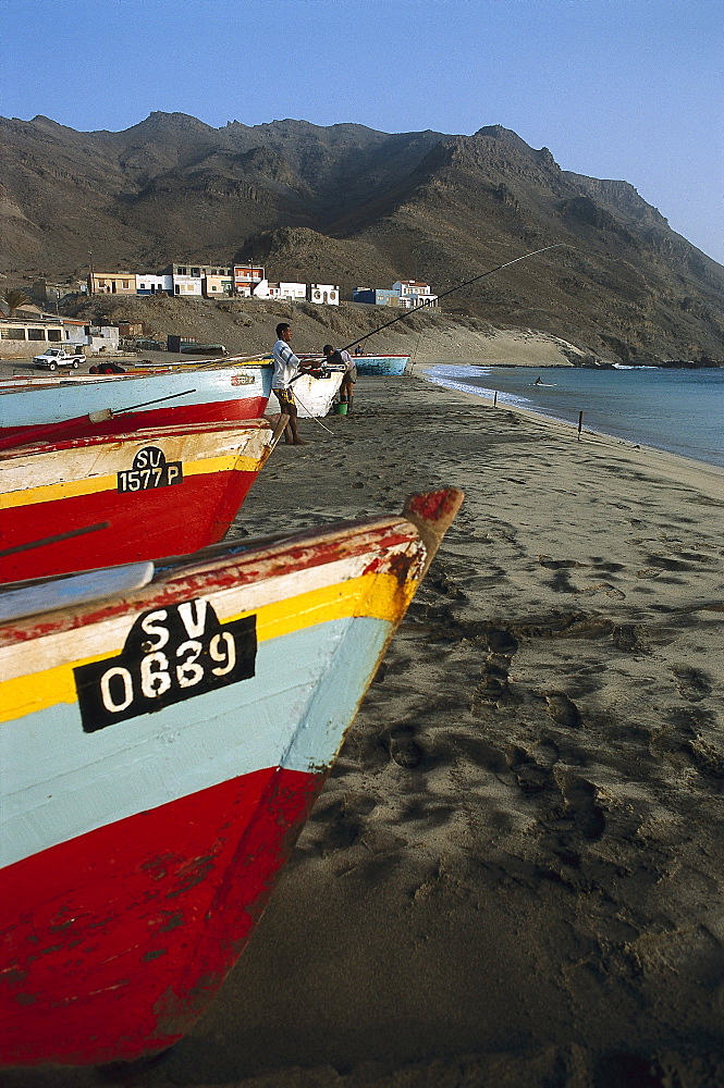 Fisher with angle at the beach of SÂ·o Pedro, SÂ·o Vicente, Cape Verde