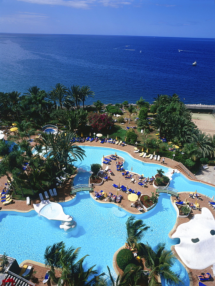 Pool, Hotel Steigenberger near Puerto Rico, Gran Canaria, Canary Islands, Spain