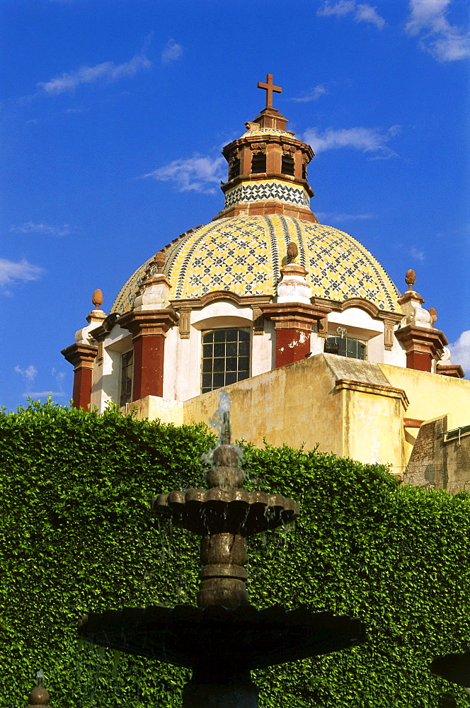 View of a temple, Templo de Santa Clara, Jardin Guerrero, Queretaro, Mexico