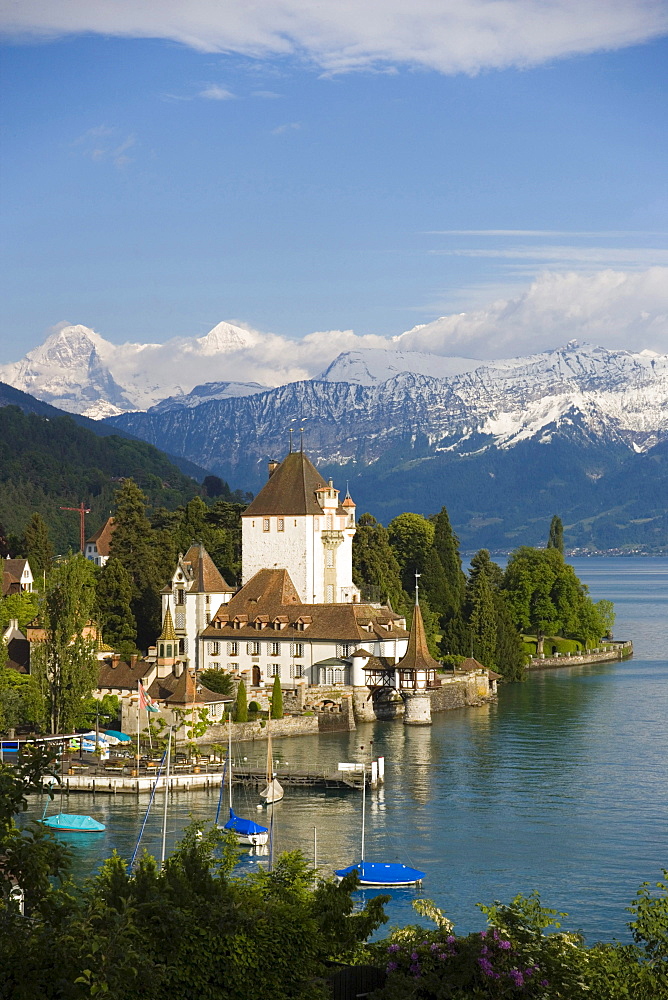 Castle Oberhofen at Lake Thun, Eiger (3970 m), Moench (4107 m) and Jungfrau (4158 m) in background, Oberhofen, Bernese Oberland (highlands), Canton of Bern, Switzerland