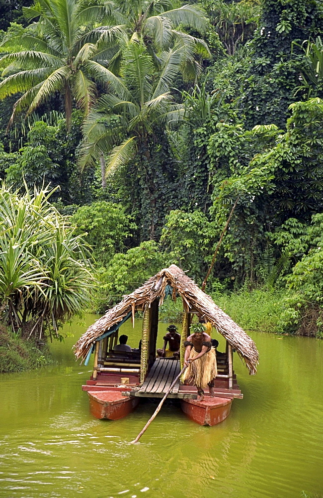 south pacific Fiji Vitu Levu traditional village tour on Sigatoka river