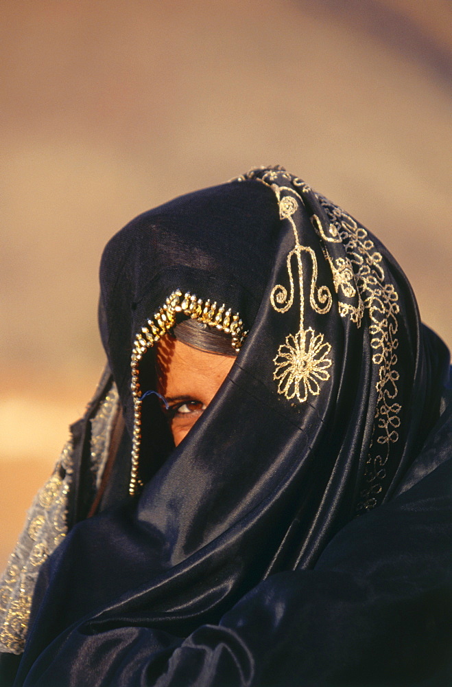 Close up of a Bedouin woman, Sinai, Egypt, Africa