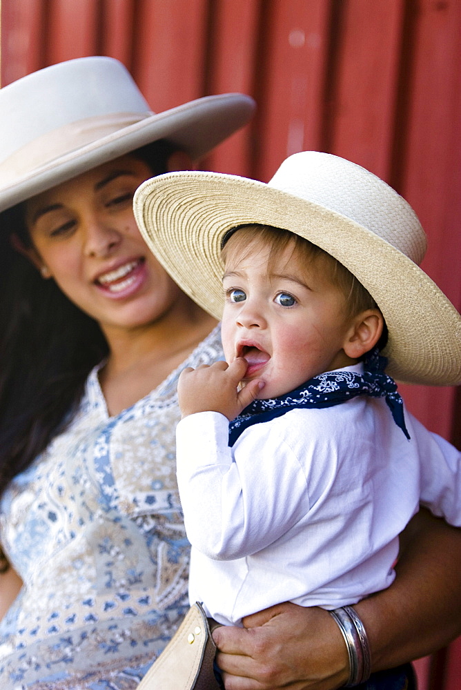 mother and son, wildwest, Oregon, USA