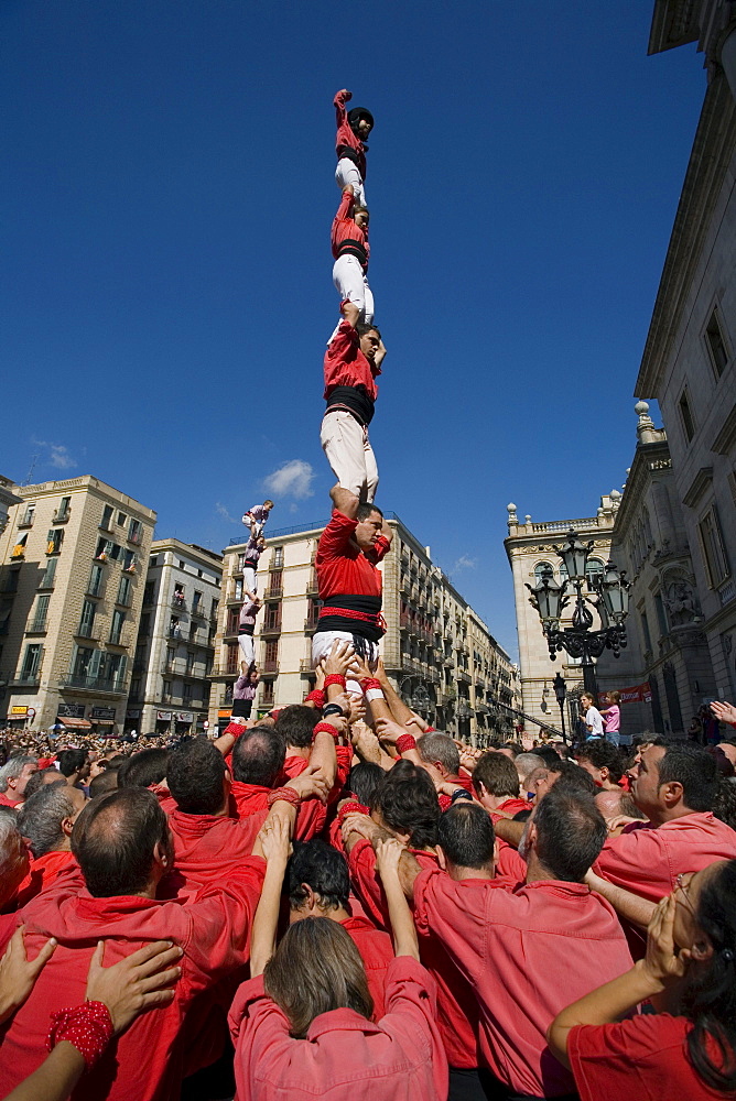 Castellers, human tower, Festa de la Merce, city festival, September, Placa de Sant Jaume, Barri Gotic, Ciutat Vella, Barcelona, Spain