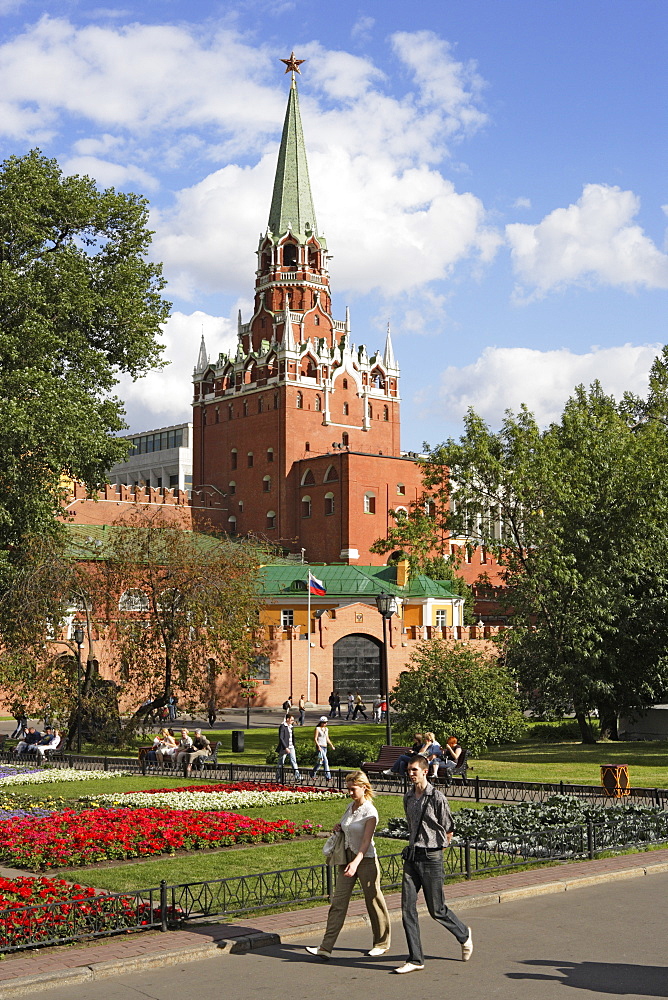 Alexander garden and Troitskaya Tower, Moscow, Russia