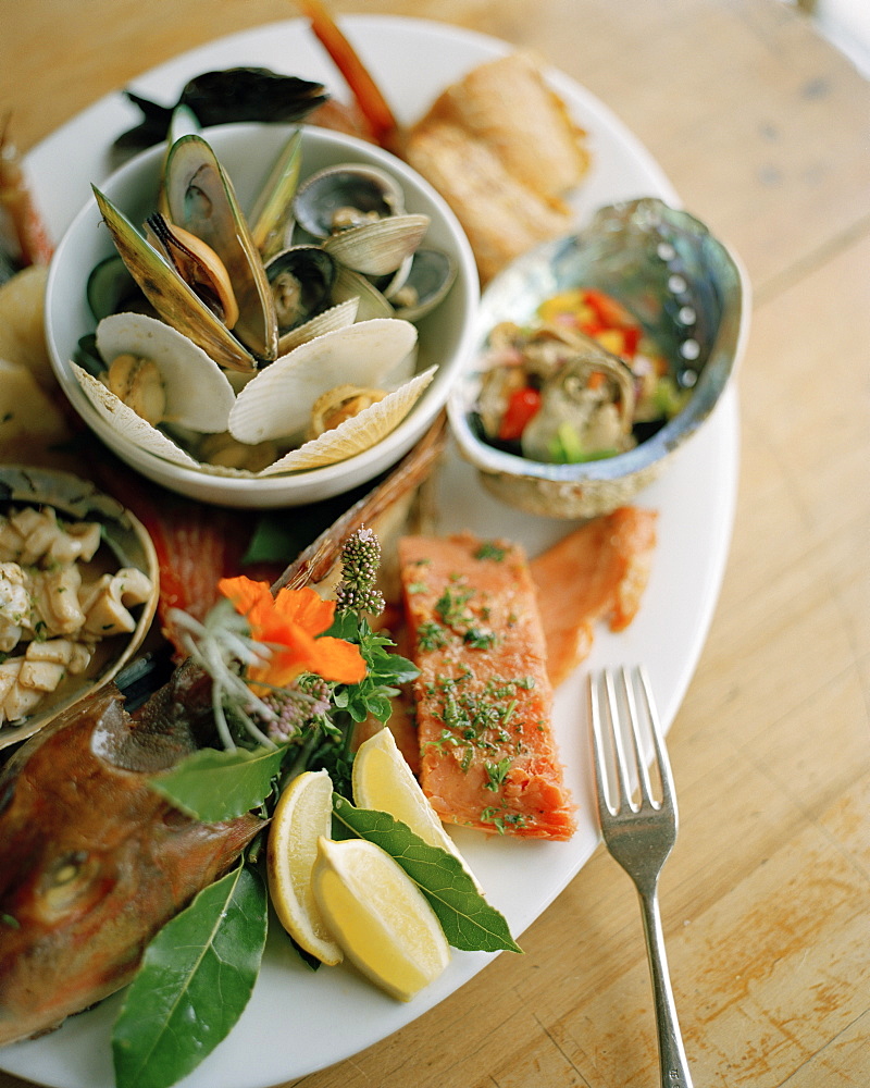 Kaimoana fish platter at Fleurs Place Restaurant, Moeraki, east coast, South Island, New Zealand