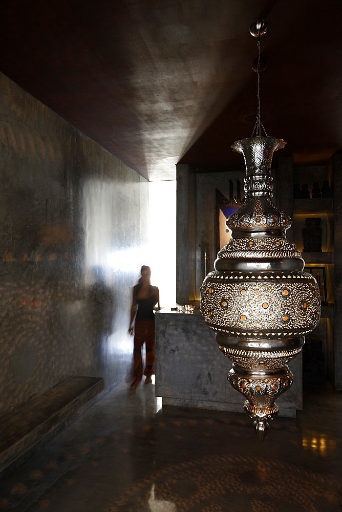 Arabian lamp at the entrance to the spa area, Hotel Areias do Seixo, Povoa de Penafirme, A-dos-Cunhados, Costa de Prata, Portugal