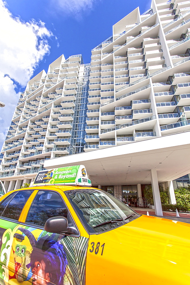 Luxury resort W Hotel of Starwood Hotel chain, Collins Avenue, Art Deco District, South Beach, Miami, Florida, USA