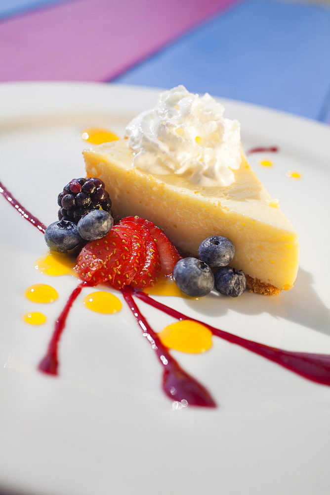 Key Lime Pie, Restaurant MORADA BAY, Islamorada, Florida Keys, USA