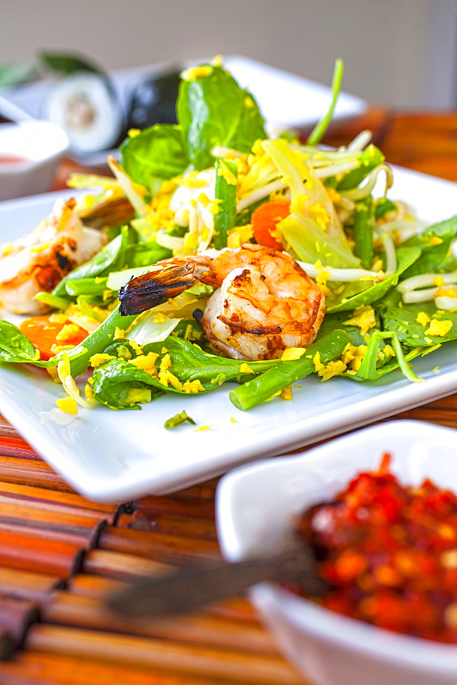 Urap Urap, Grilled shrimps marinated in Palm sugar and lime juice with salad of blenched vegetables, Restaurant Indomania, South Beach, Miami, Florida, USA