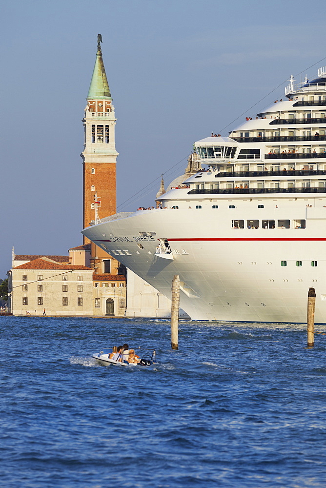 Cruise Ship in front of the San Giorgio Maggiore, Venice, Italy