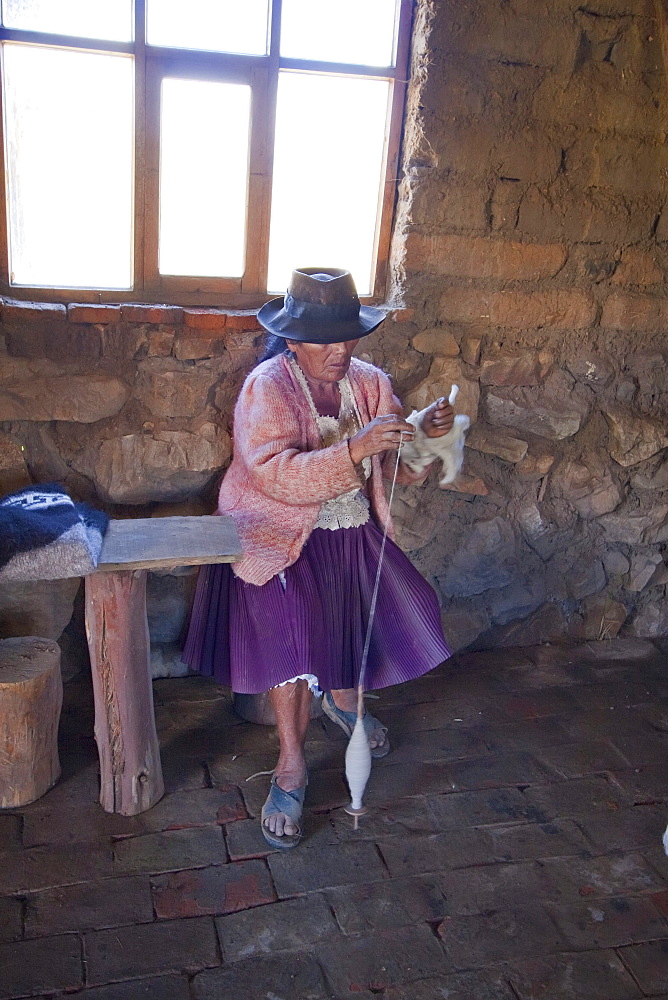 Woman spinning wool, Jatun Yampara Indigenous Community, Chuquisaca Department, Bolivia