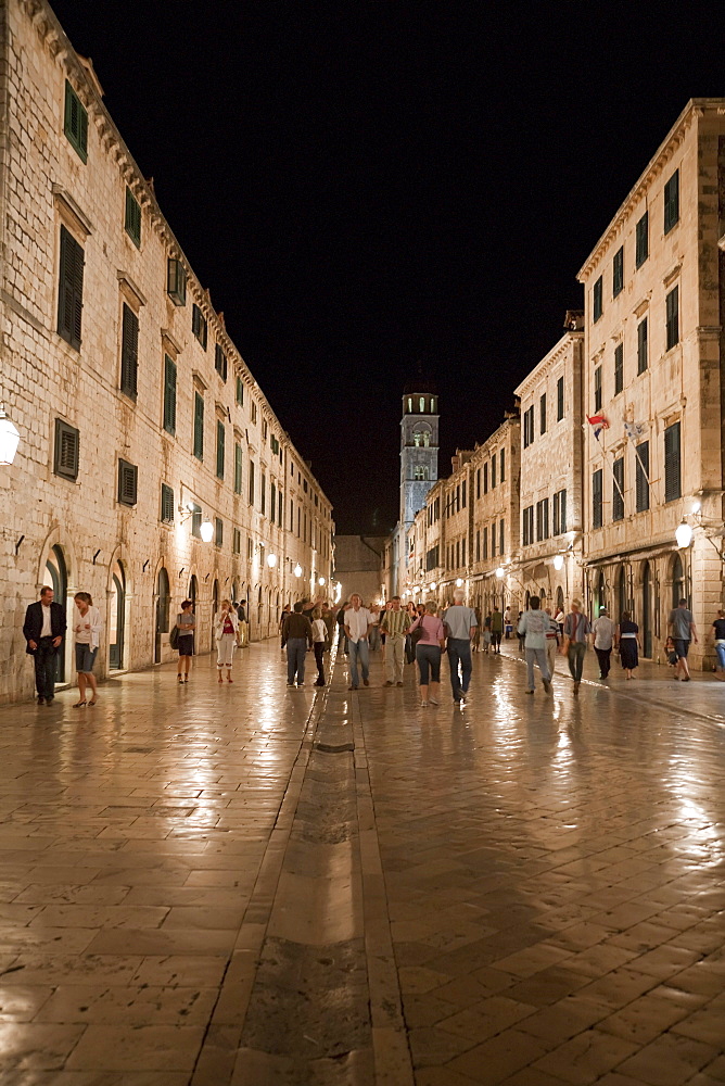 Main Street Placa-Stradun at night, Dubrovnik, DubrovaâˆšÃ‘Â¬Ã§ko-Neretvanska, Croatia