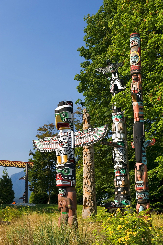 Thunderbird House Post, native totem poles, Stanley Park, Vancouver, British Columbia