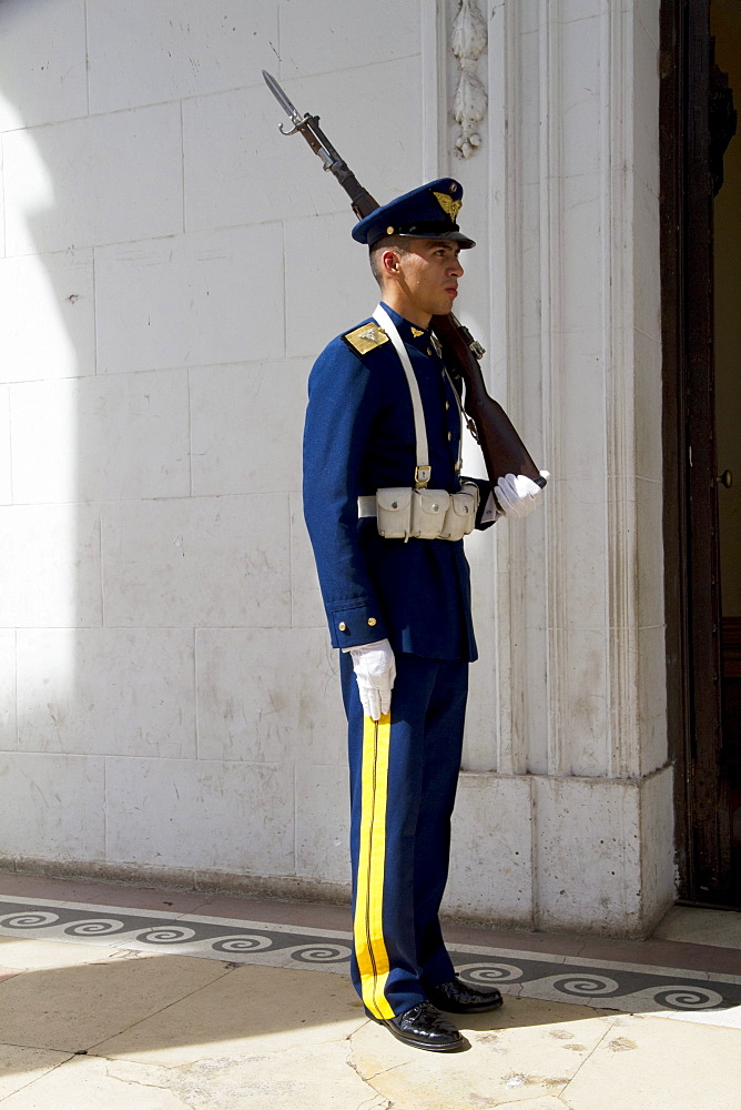 Honour guard by Panteon Nacional de los Huroes (National Pantheon of the Heroes), Asuncion, Paraguay