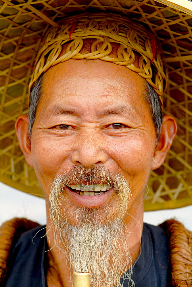 Chine, Beijing, An Elderly Chinese man.