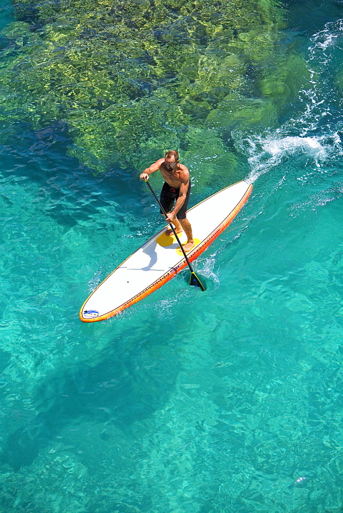 Hawaii, Maui, Olowalu, Stand up paddling.