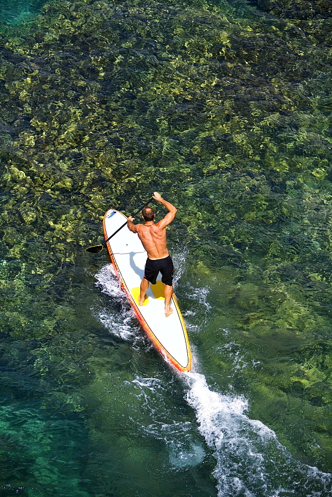 Hawaii, Maui, Olowalu, Stand up paddling.