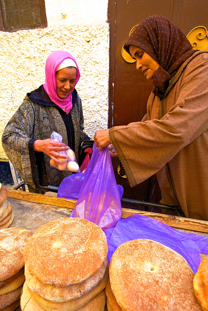 Traditional Moroccan bread stall, Meknes, Morocco, North Africa, Africa