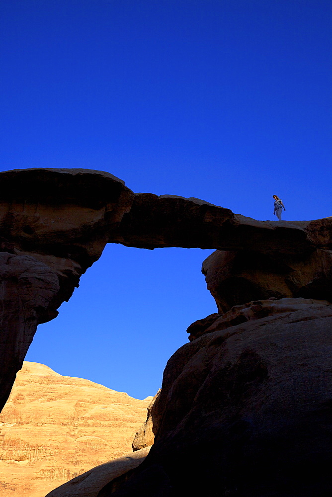 Jebel Umm Fruth Rock Bridge, Wadi Rum, Jordan, Middle East