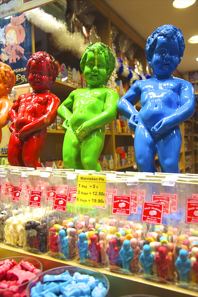 Manneken Pis display in a sweet shop, Brussels, Belgium, Europe