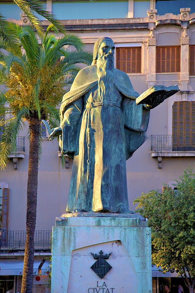 Ramon Llull Statue, Palma, Mallorca, Spain, Europe