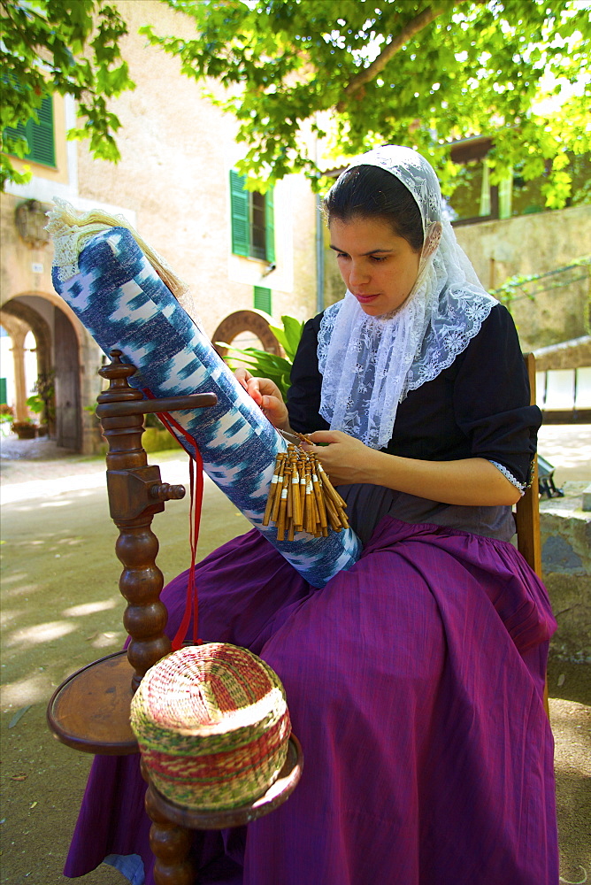 Weaving, Sa Granja, Mallorca, Spain, Europe