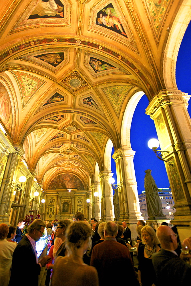  Vienna State Opera House, Vienna, Austria, Europe