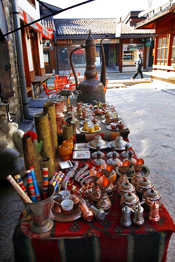 Brass and copper pots for sale on stall, Sarajevo, Bosnia, Bosnia and Herzegovina, Europe