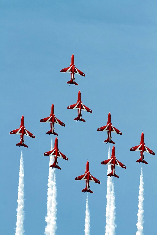 Red Arrows Aerobatic Display, South Bay, Scarborough, North Yorkshire, England, United Kingdom, Europe